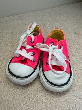Baby Neon Pink Converse